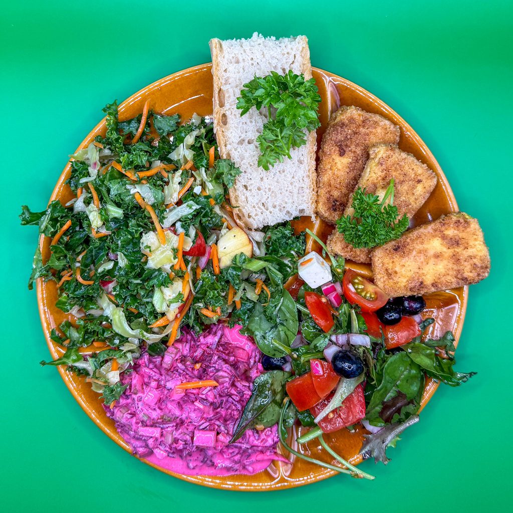 Übernachtung in Sandvig Südsjælland, ökologisches Bed and Breakfast, Abendessen kann bestellt werden, auch vegetarisch oder vegan.